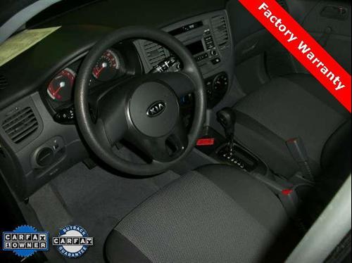 Kia Rio 2010 photo 4