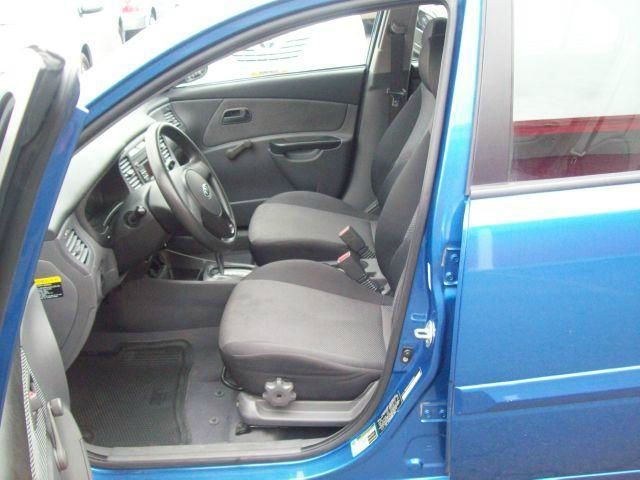 Kia Rio 2010 photo 3