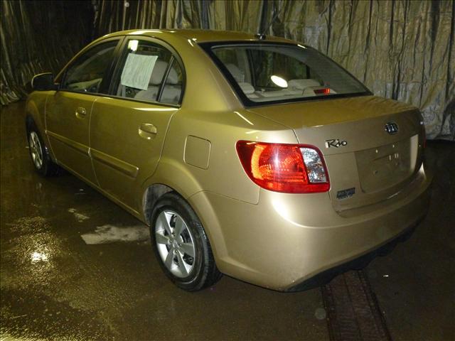 Kia Rio 2010 photo 3
