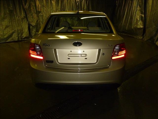 Kia Rio 2010 photo 5