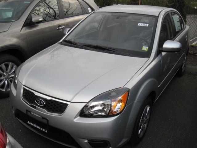 Kia Rio Elk Conversion Van Sedan