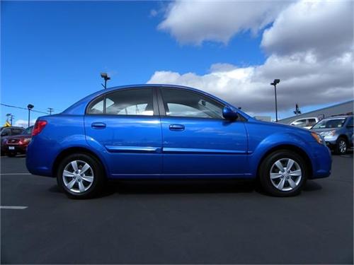 Kia Rio 2010 photo 1