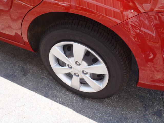 Kia Rio 2010 photo 5