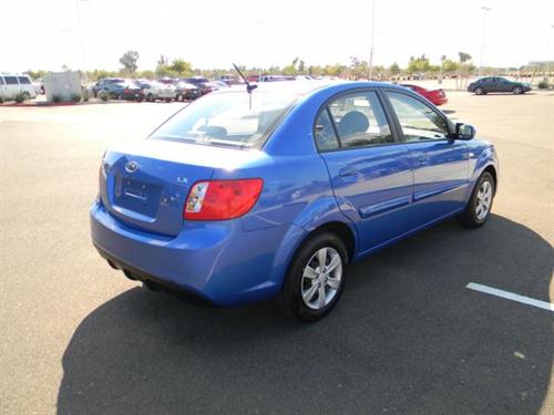 Kia Rio 2010 photo 4