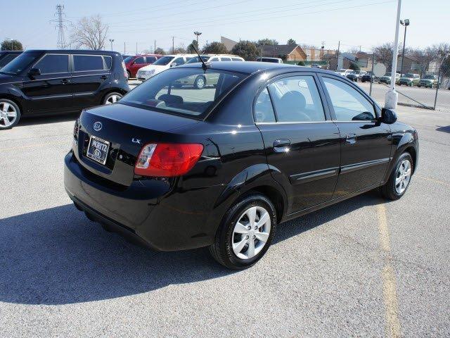 Kia Rio 2010 photo 2