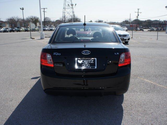 Kia Rio 2010 photo 3