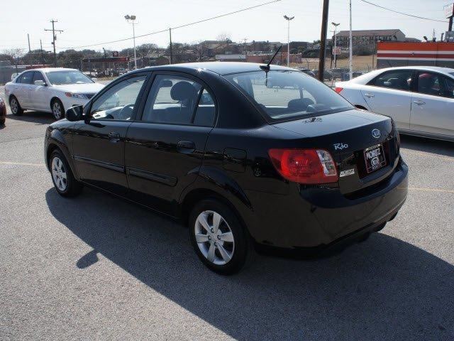 Kia Rio 2010 photo 4