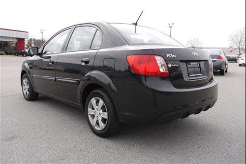 Kia Rio 2010 photo 2