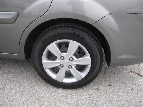 Kia Rio 2011 photo 3