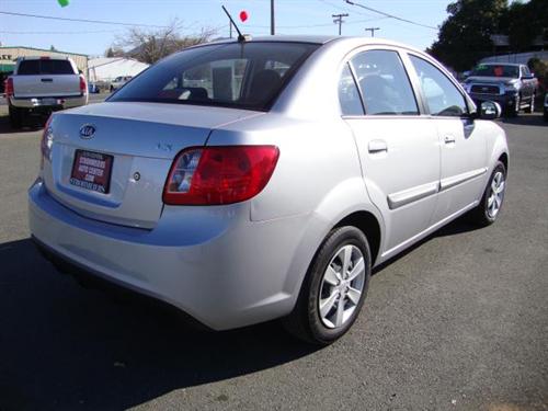 Kia Rio 2011 photo 4