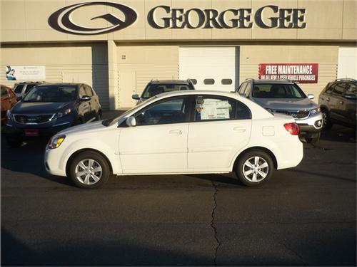 Kia Rio Elk Conversion Van Sedan