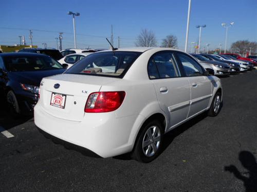 Kia Rio 2011 photo 2