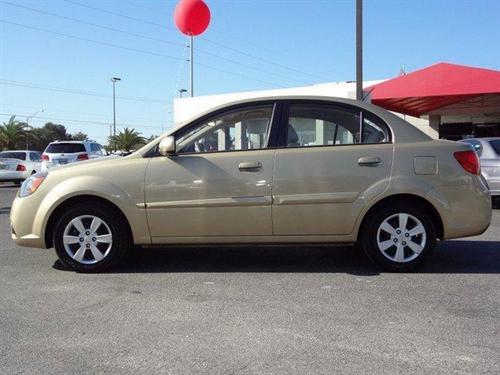 Kia Rio 2011 photo 1