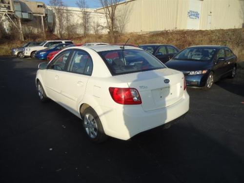 Kia Rio 2011 photo 3
