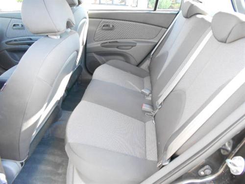 Kia Rio 2011 photo 4