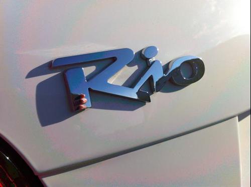 Kia Rio 2011 photo 1