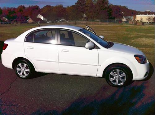 Kia Rio 2011 photo 3