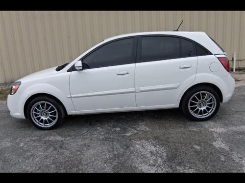 Kia Rio 2011 photo 2