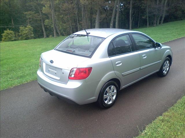 Kia Rio 2011 photo 2