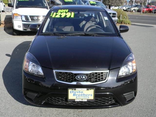 Kia Rio 2011 photo 2