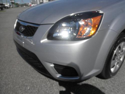 Kia Rio 2011 photo 1