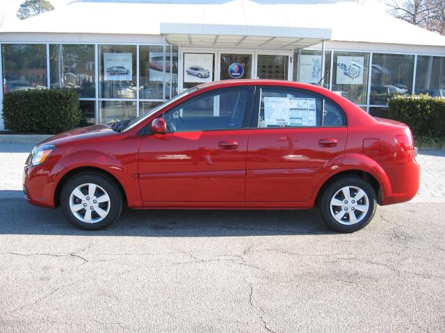 Kia Rio 2011 photo 1