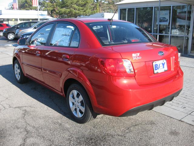 Kia Rio 2011 photo 2