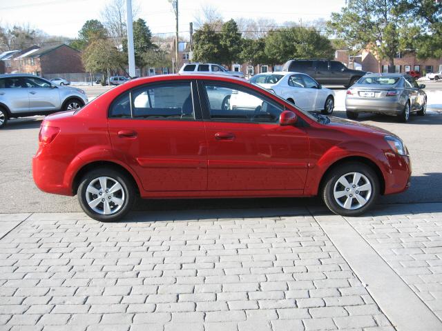 Kia Rio 2011 photo 4
