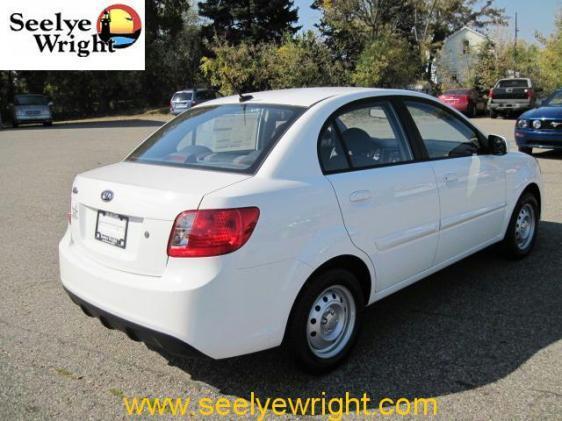 Kia Rio 2011 photo 1