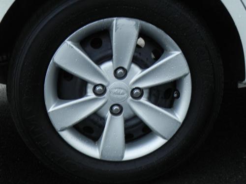 Kia Rio 2011 photo 2