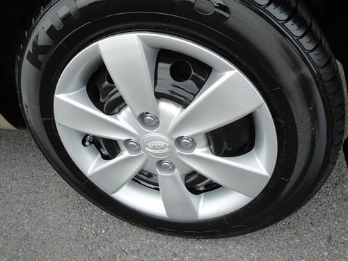 Kia Rio 2011 photo 3