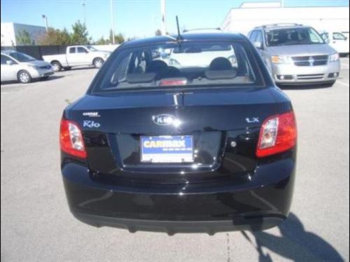 Kia Rio 2011 photo 4