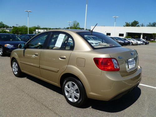 Kia Rio 2011 photo 1
