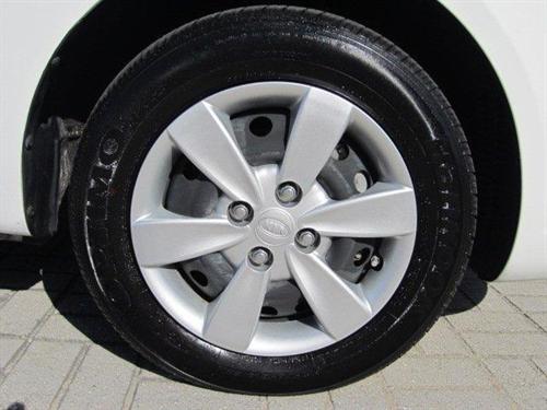 Kia Rio 2011 photo 2