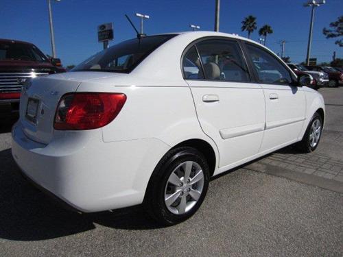 Kia Rio 2011 photo 3