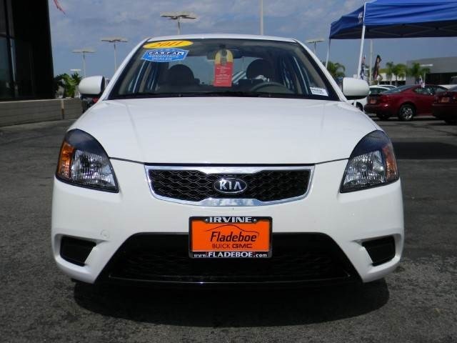 Kia Rio 2011 photo 1