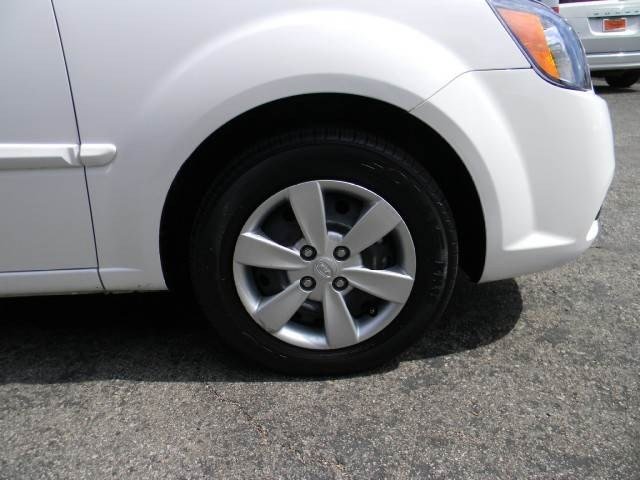 Kia Rio 2011 photo 3
