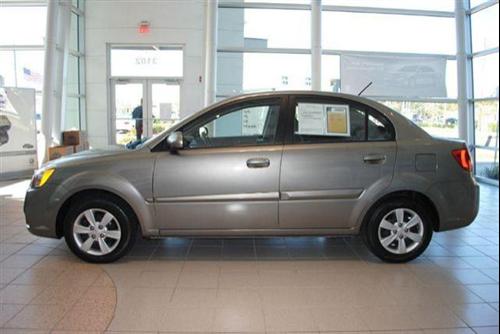 Kia Rio 2011 photo 1