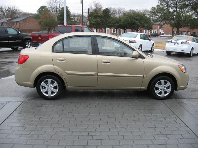 Kia Rio 2011 photo 4