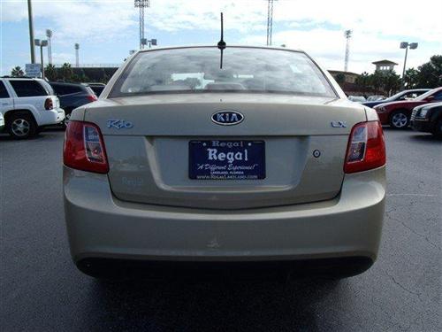 Kia Rio 2011 photo 1