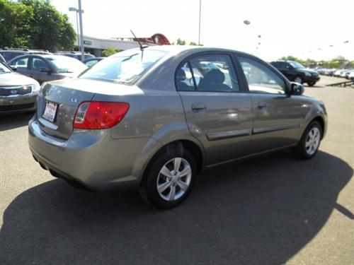 Kia Rio 2011 photo 4
