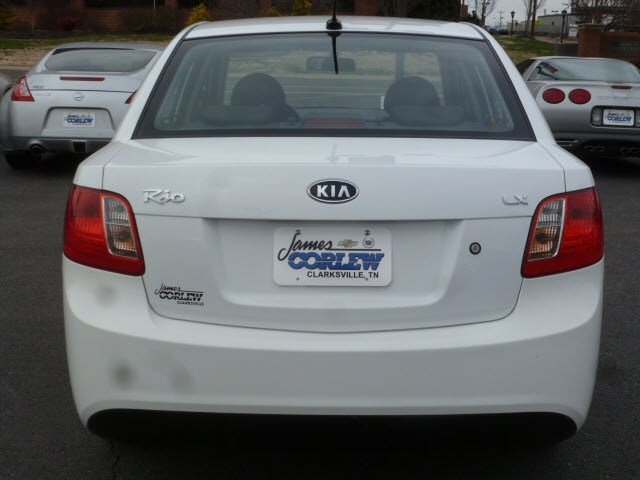 Kia Rio 2011 photo 2