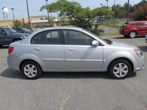 Kia Rio 2011 photo 2