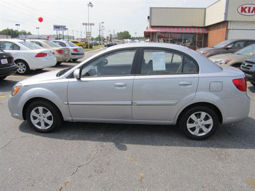 Kia Rio 2011 photo 4