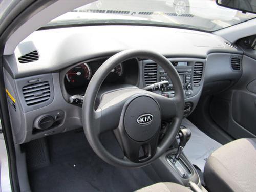 Kia Rio 2011 photo 5