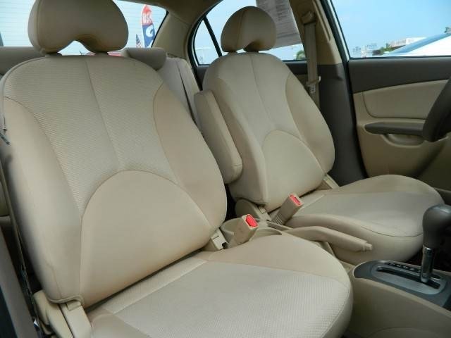 Kia Rio 2011 photo 4