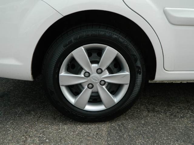 Kia Rio 2011 photo 3