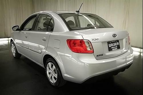 Kia Rio 2011 photo 4
