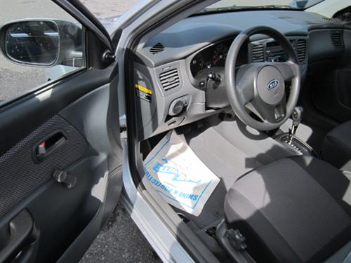 Kia Rio 2011 photo 3