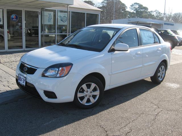 Kia Rio Elk Conversion Van Sedan
